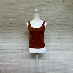 Avec Les Filles Seamless Tank with Built-in Bra